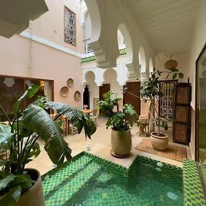 زيارة الفندق