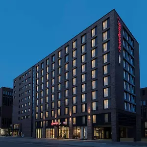 Otel Hampton By Hilton Centre