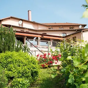 https://le-bel-vue.hotels-rhonealpes.com